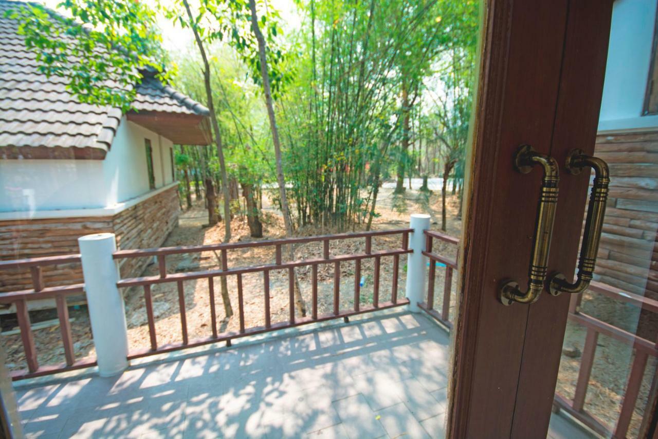 Tak Andaman Resort & Hotel Exterior foto